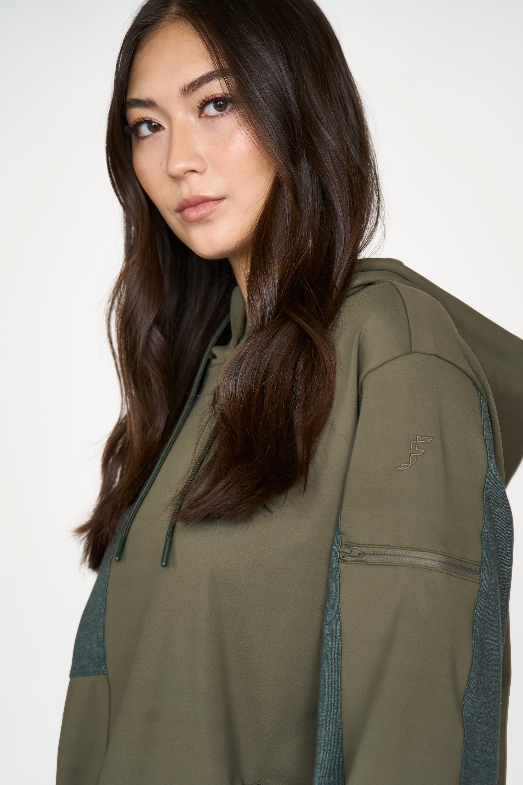 Women's Green Hoodie Airport Outfit